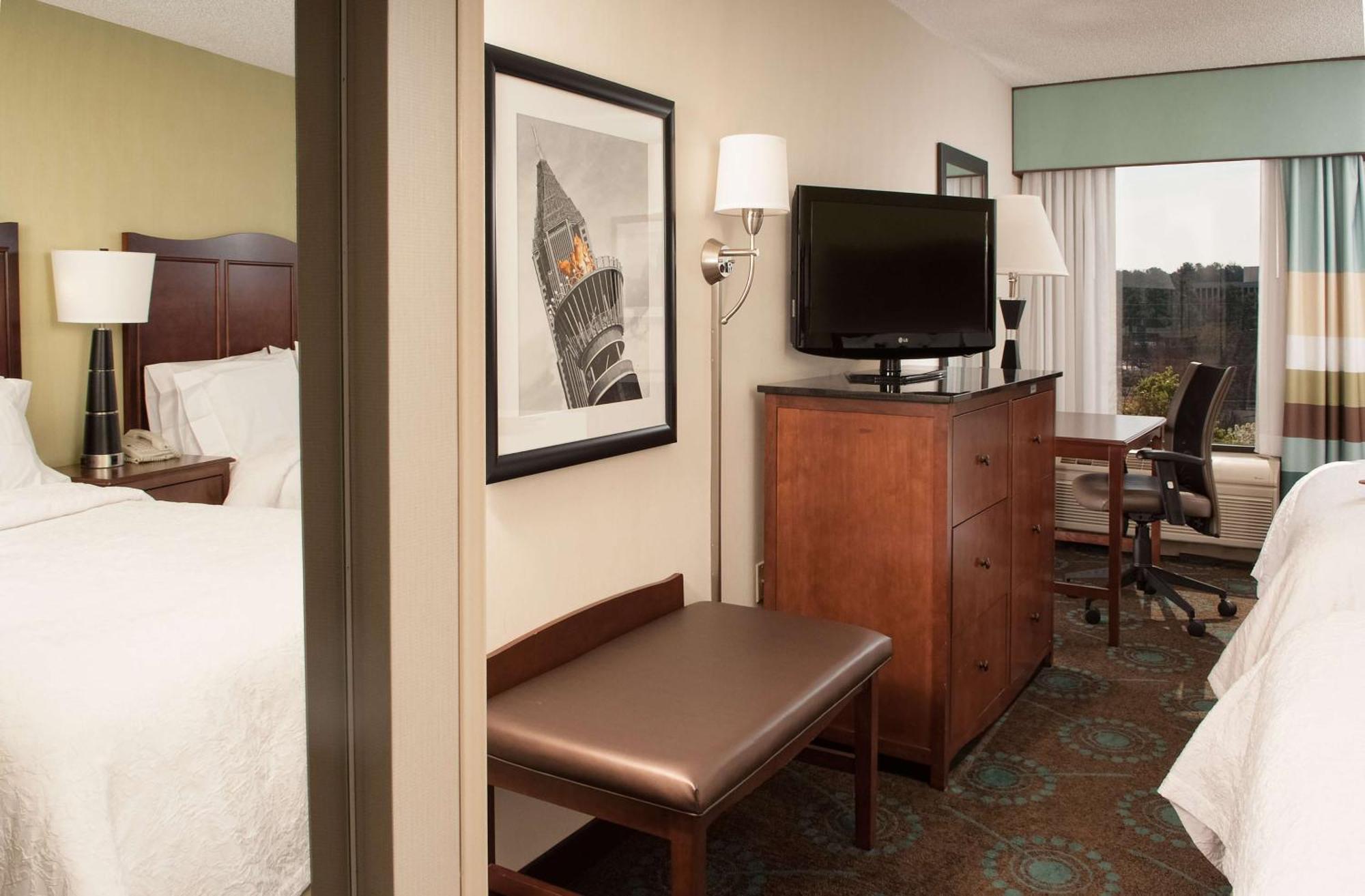 Hampton Inn Atlanta-North Druid Hills Εξωτερικό φωτογραφία