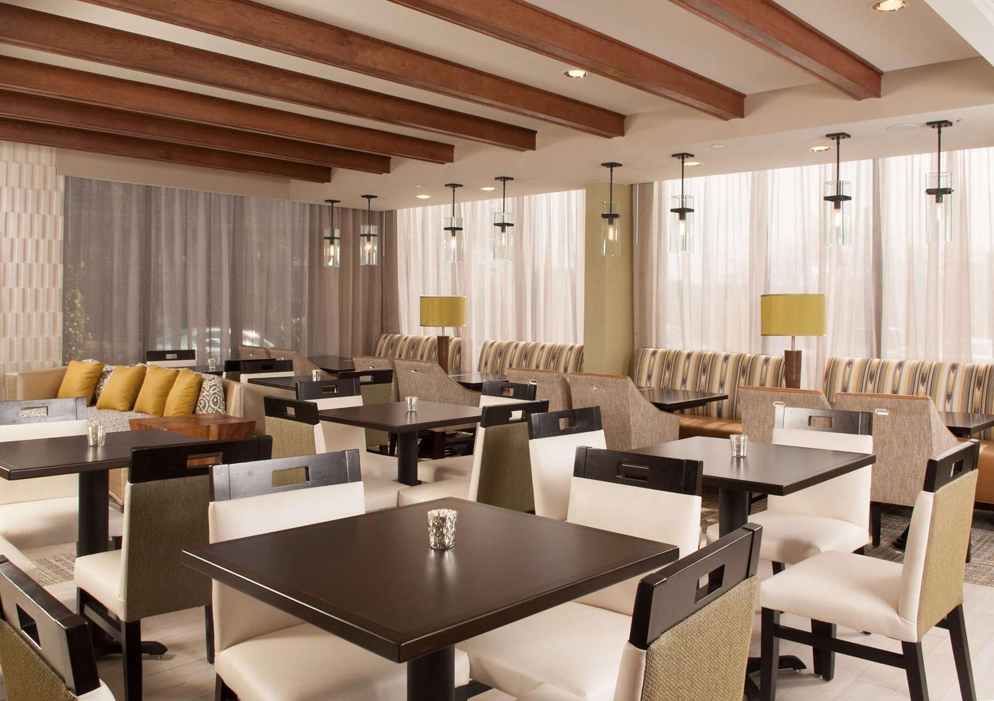 Hampton Inn Atlanta-North Druid Hills Εξωτερικό φωτογραφία