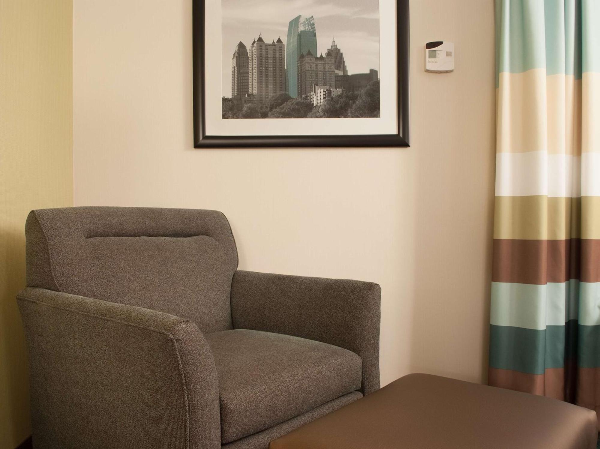 Hampton Inn Atlanta-North Druid Hills Εξωτερικό φωτογραφία