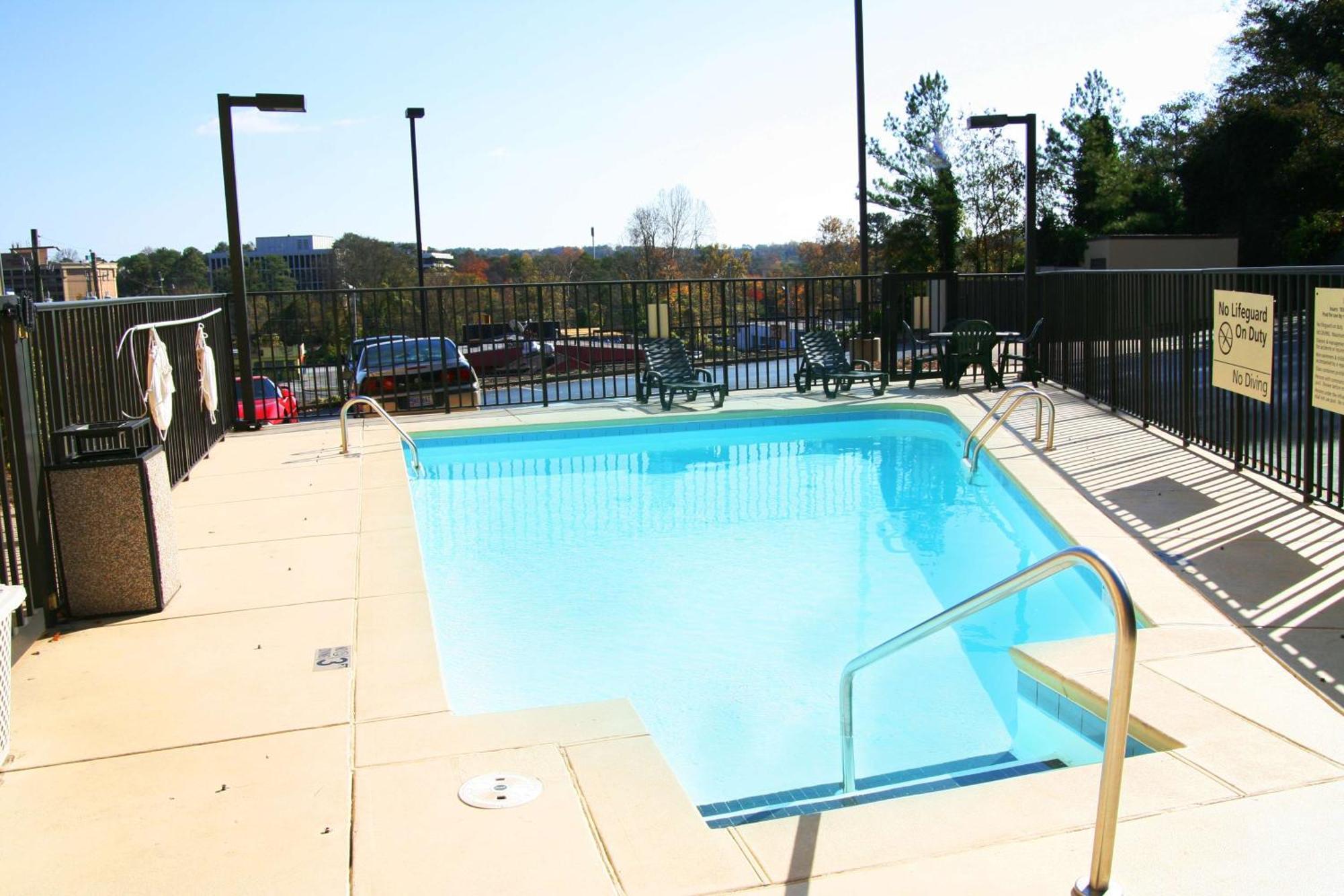 Hampton Inn Atlanta-North Druid Hills Εξωτερικό φωτογραφία